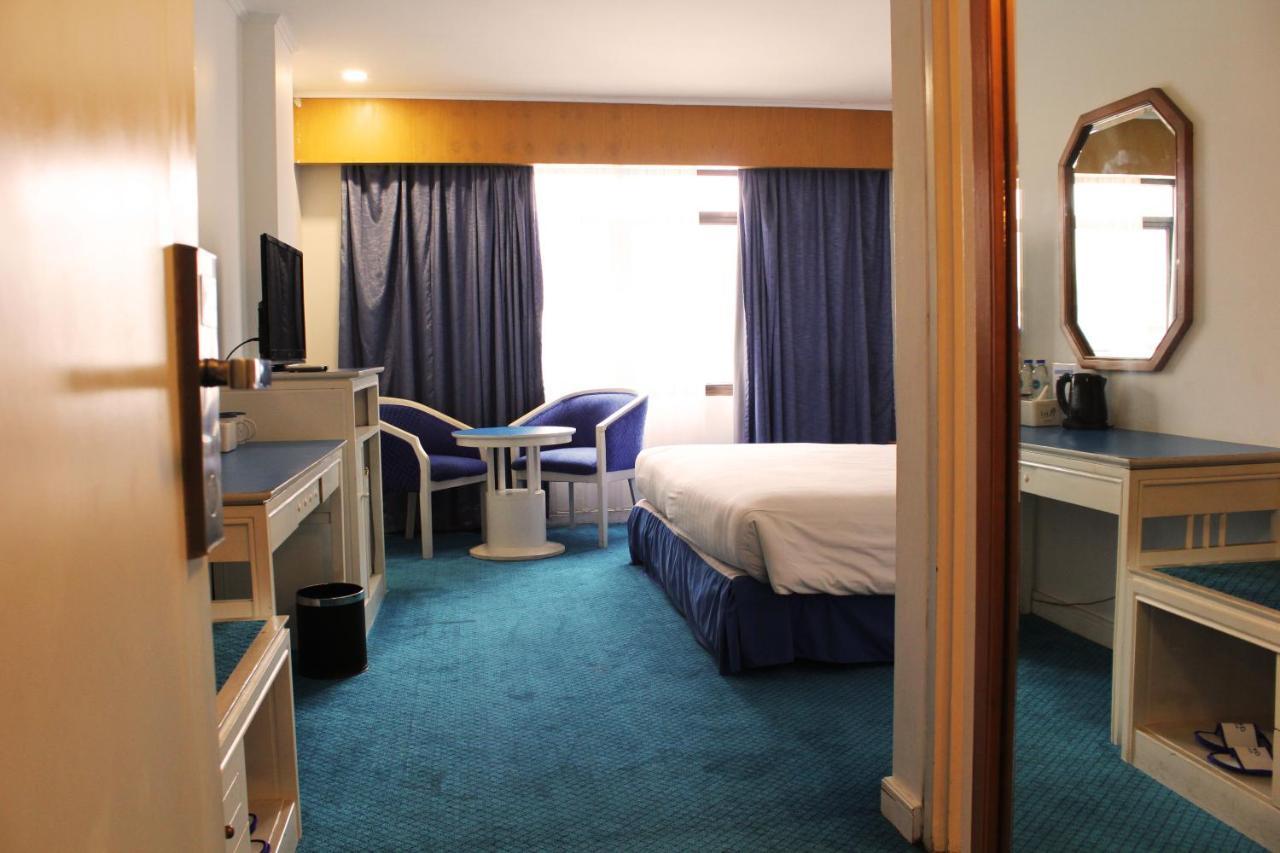 Arnava Hotel Senen Jakarta Buitenkant foto